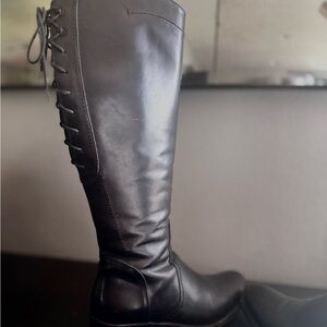 Elegant Black Lace-Up Women's Boots